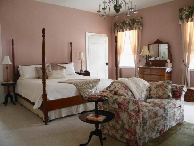B&B at Oliver Phelps