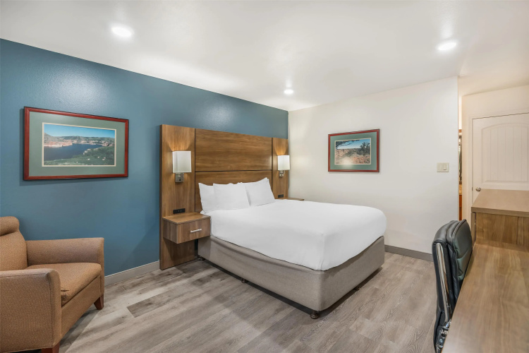 Best Western Plus Clocktower Inn