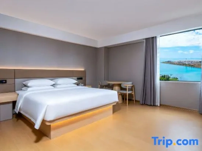 Triple Family Suite with sea view