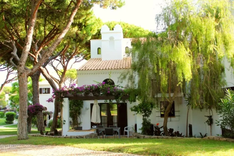 2 Bedrooms Deluxe Cottage