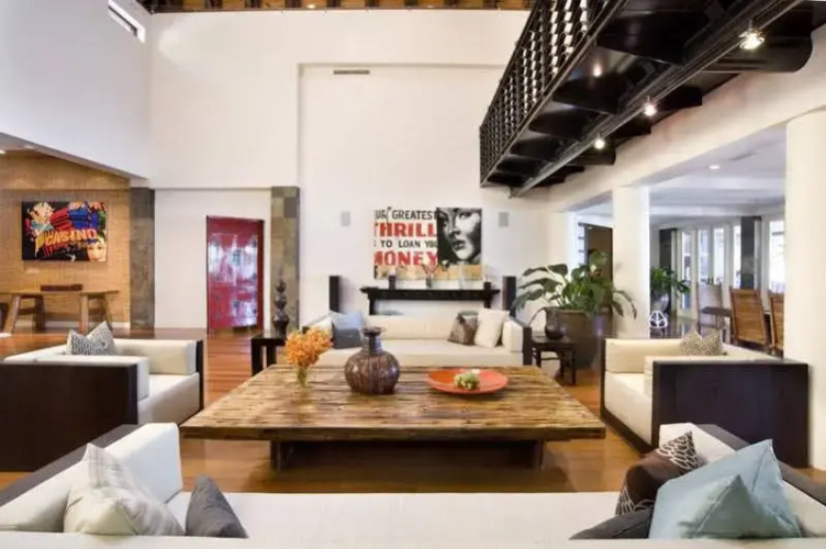 Stunning Balinese Style Villa