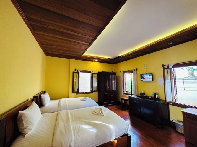 Deluxe Twin room with balcony
