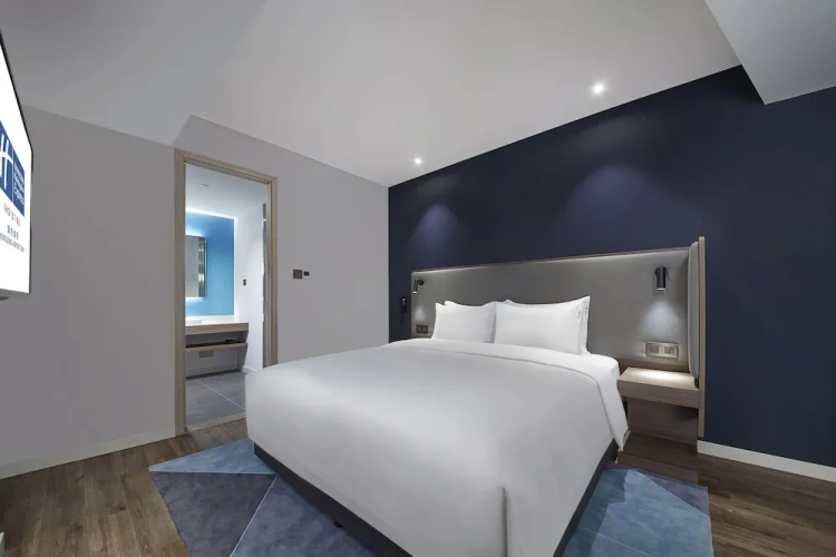1 Bedroom Suite