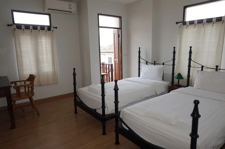 Sri Chiangkhan Hotel