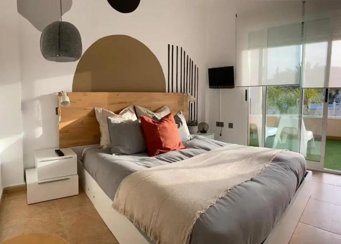 2 Bedrooms Cottage