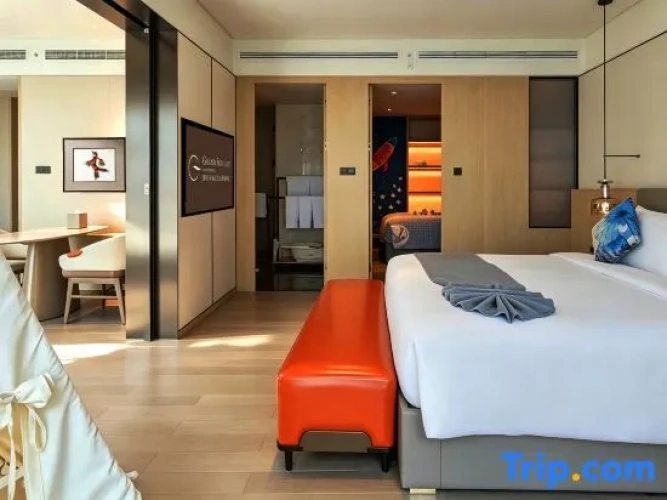 Deluxe Twin Family Suite