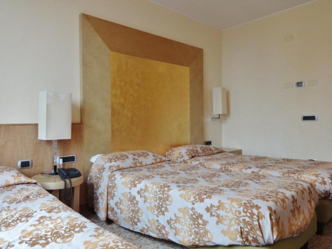 Triple room