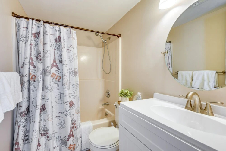 North Myrtle Beach Oasis w/ Community Pool!