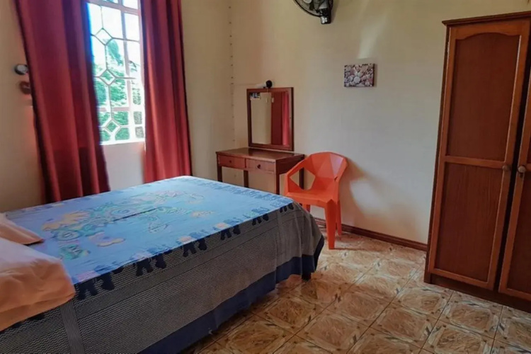 Allamanda Studios and Apartments
