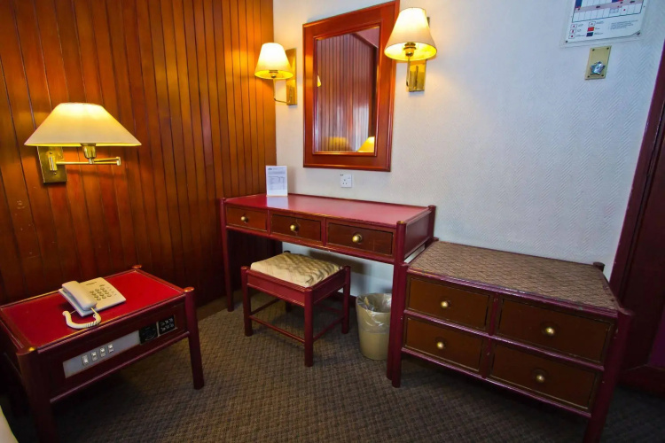 Hotel Fortuna (Closed)