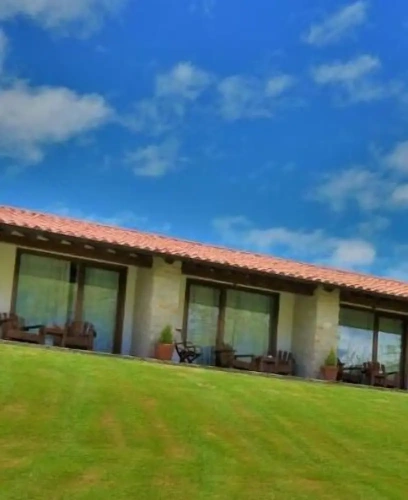 Standard Triple room with pool view