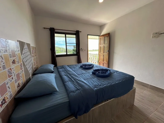 Superior Double room with balcony and with partial sea view