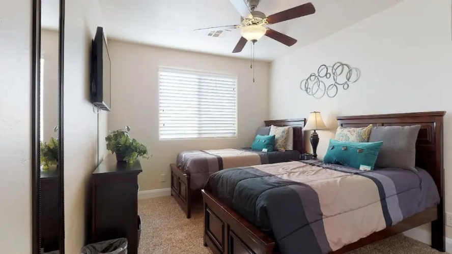 Southern Delight 3 Bedroom Apts by RedAwning