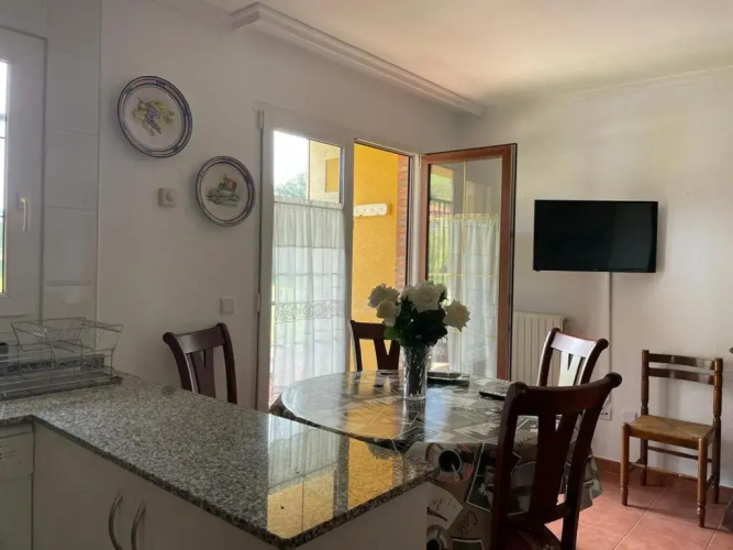 Apartamento a 1 Km de la playa de Comillas