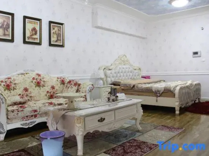 Typhoon Shelter Theme Apartment Hotel