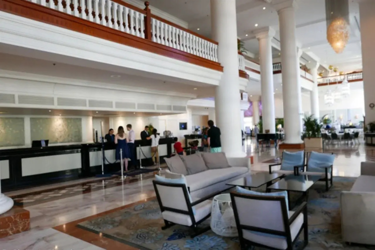 Pullman Cairns International