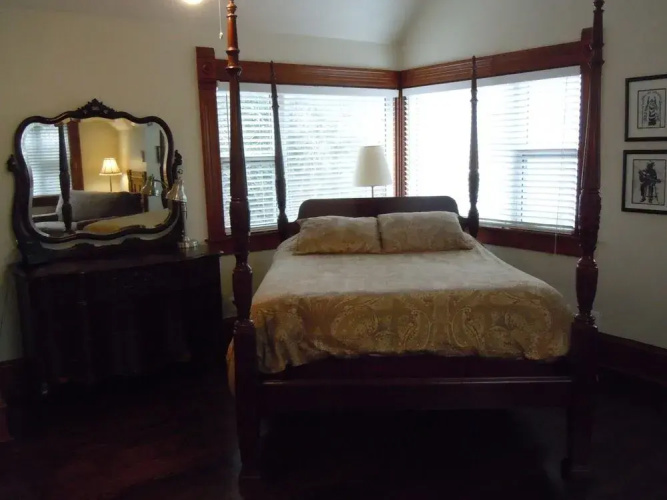 Brava House Bed and Breakfast