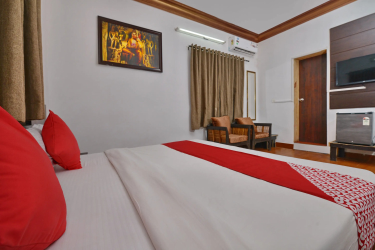 OYO 10142 Retreat Morjim Resort