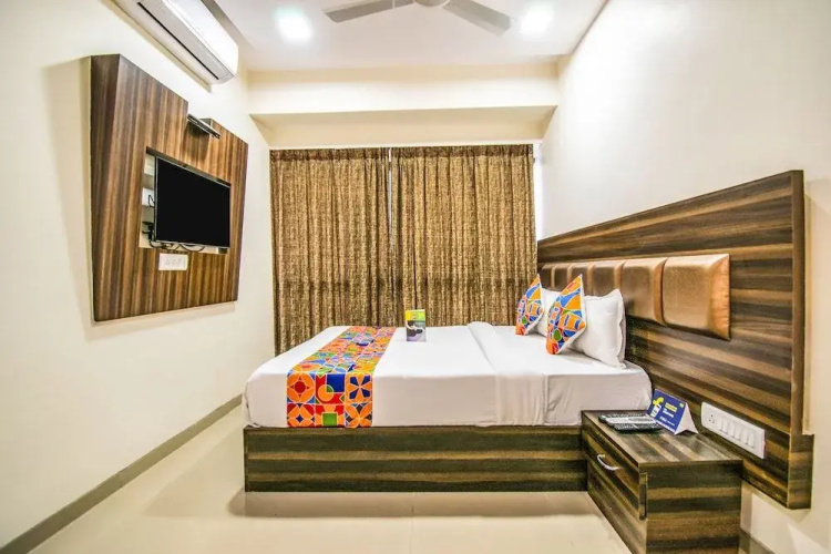 FabHotel Konak