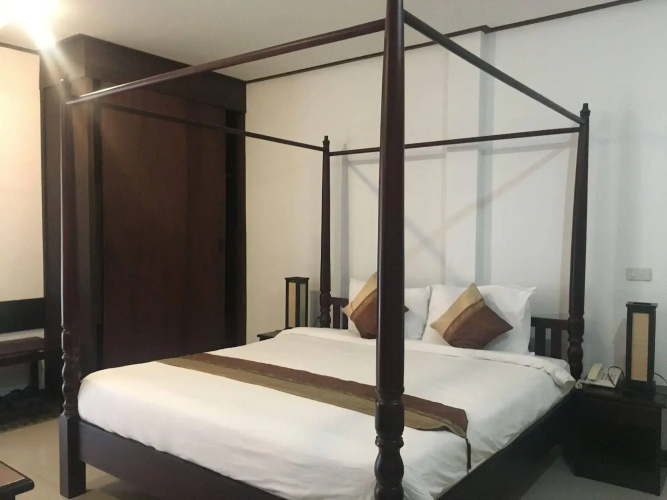 AV Hotel