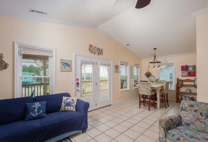 Spunky Sandpiper 3 Bedroom Home