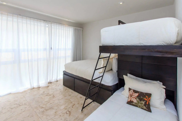 Magia Beachside by Bric
