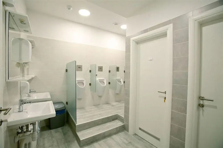 3 F hostel
