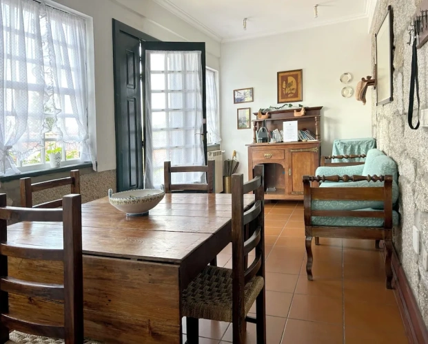 Family Cottage with garden view