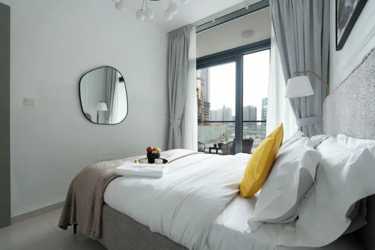 KeyRock - Modern 1BR in Zada with Pool