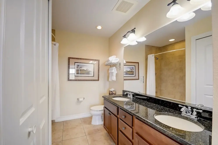 2 Bedrooms Standard Suite