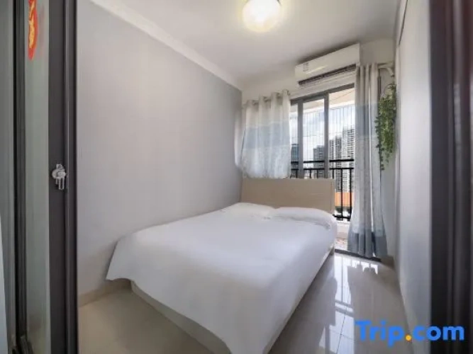 Suite with lake view