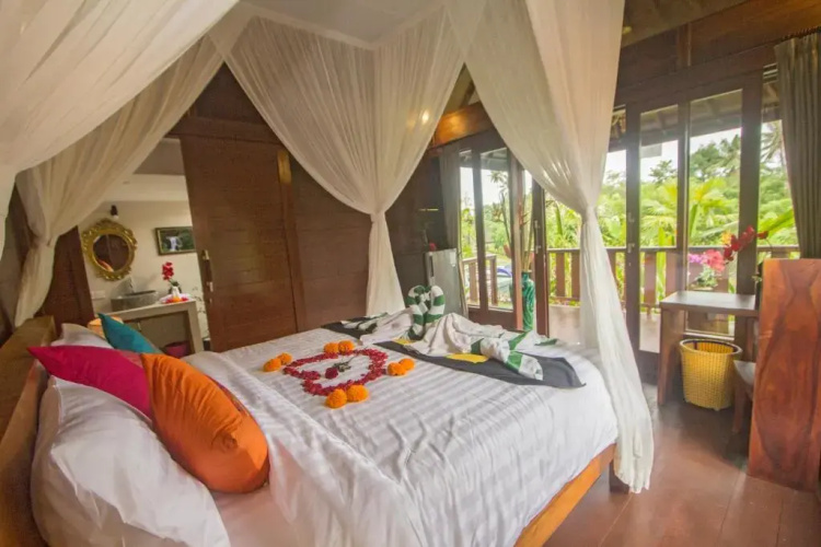 Ratna villa 4
