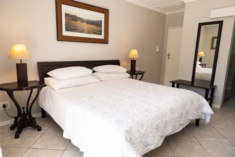 Cape Village Lodge