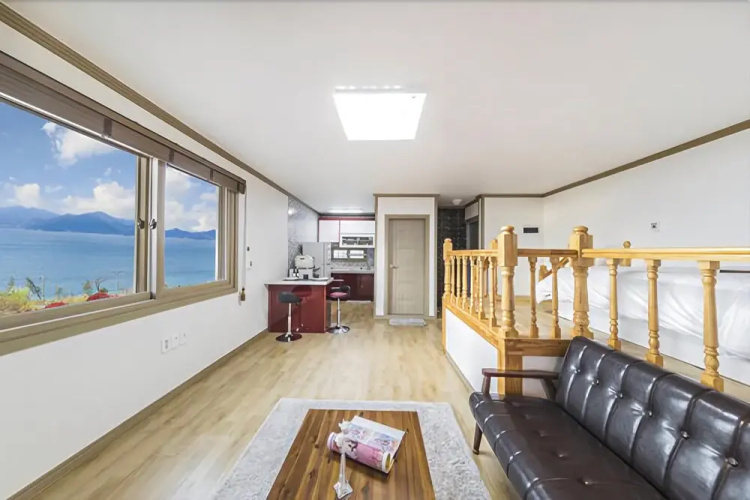 Geoje Sunset Hill Pension