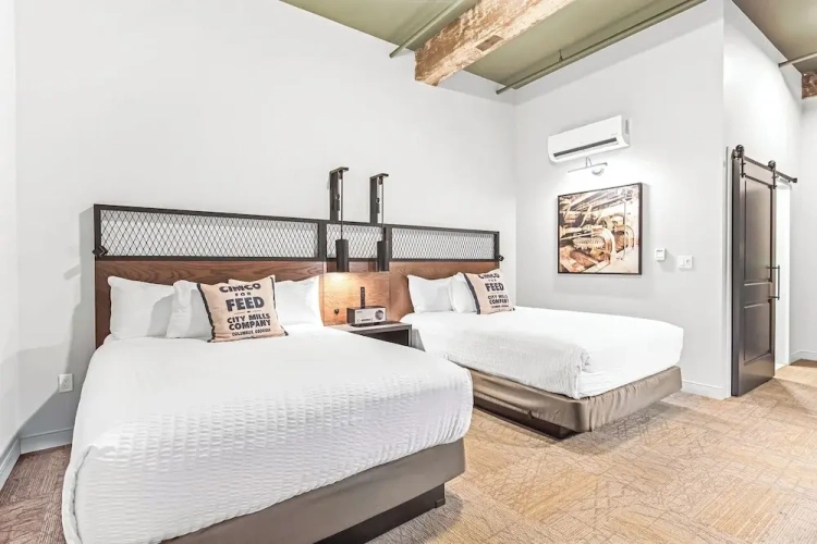 Classic Quadruple room