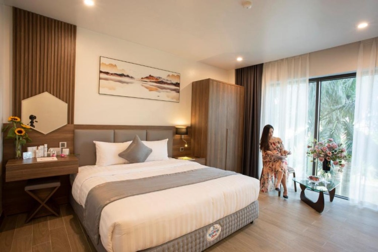 2 Bedrooms Apartment