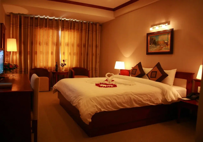 Hoa Nam Hotel