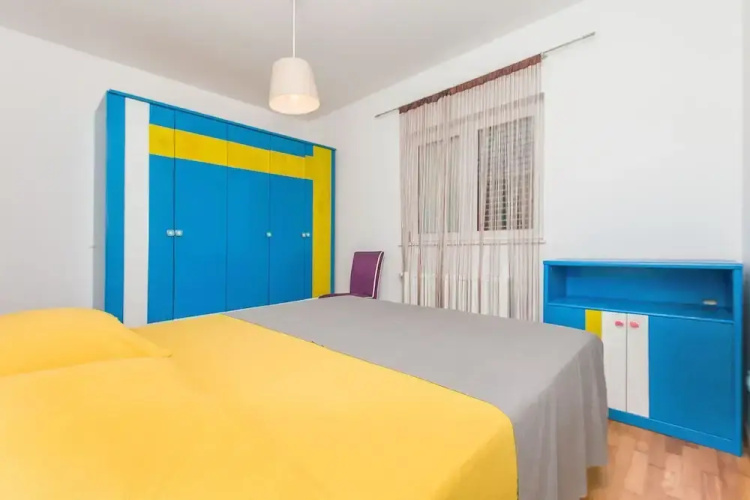 Apartment Mario