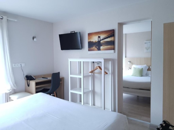 2 Bedrooms Suite