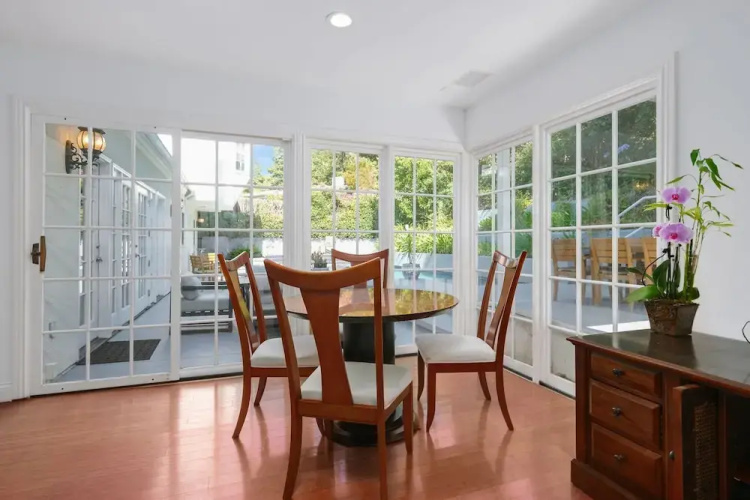 Hollywood Hills Upscale