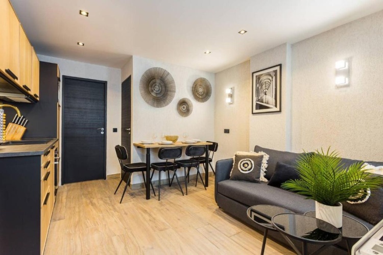 1 Bedroom Apartment