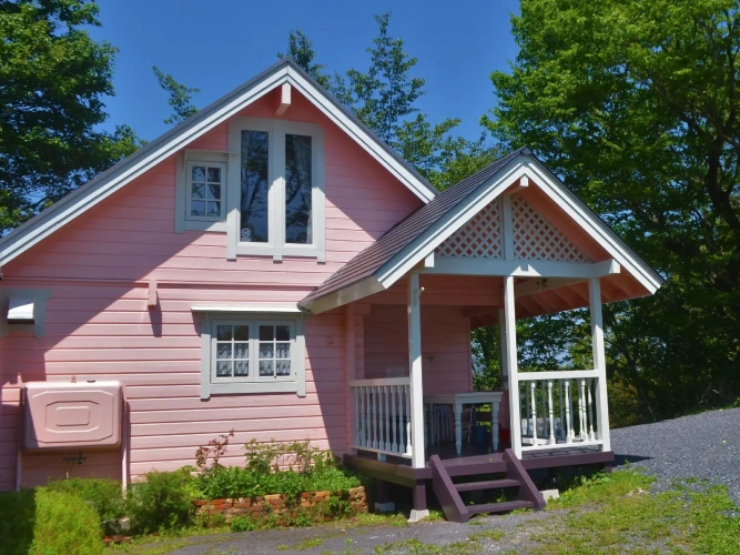 Twin Cottage