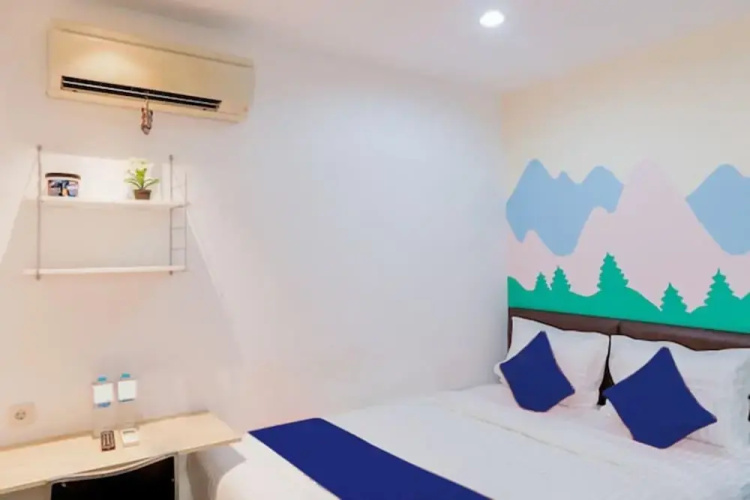 Ichiza Hotel