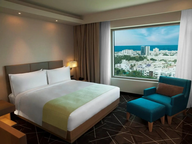 Standard Double room with city view