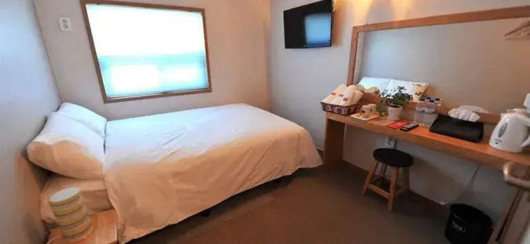 Tori Hotel
