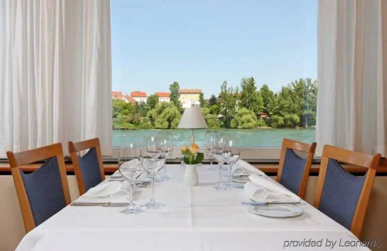 Hotel Schiff am Rhein