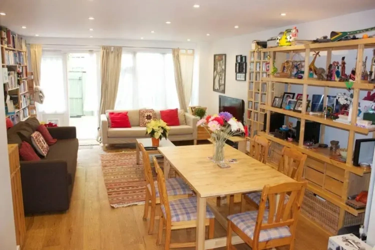2 Bedrooms Cottage