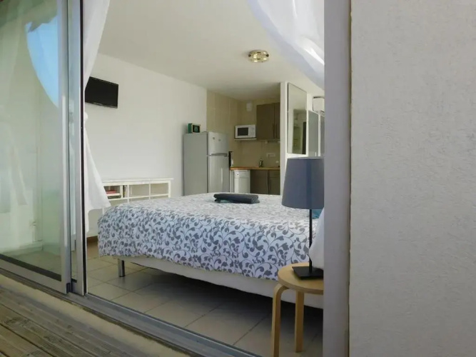 studio 38 climatisé balcon vue mer