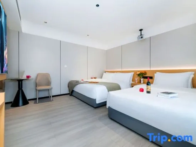 Standard Twin Family room