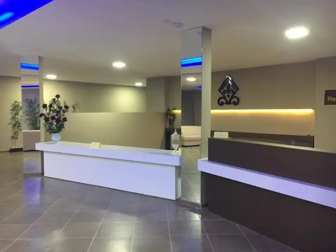 Lacazzona Hotel